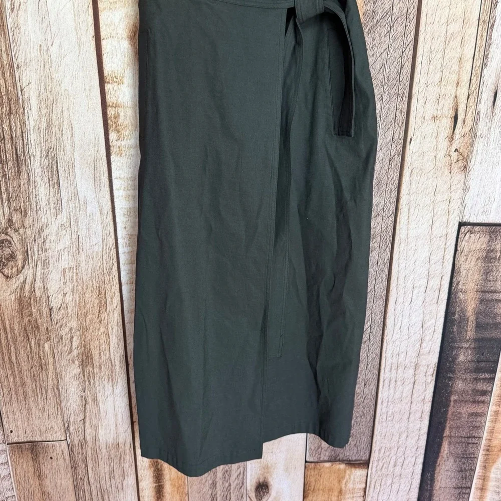 A.L.C. Ruffle Sleeve Wrap Midi Dress Black Quiet Luxury Modern‎ Size 4